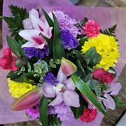Florist&#39;s Choice Vase Arrangement
